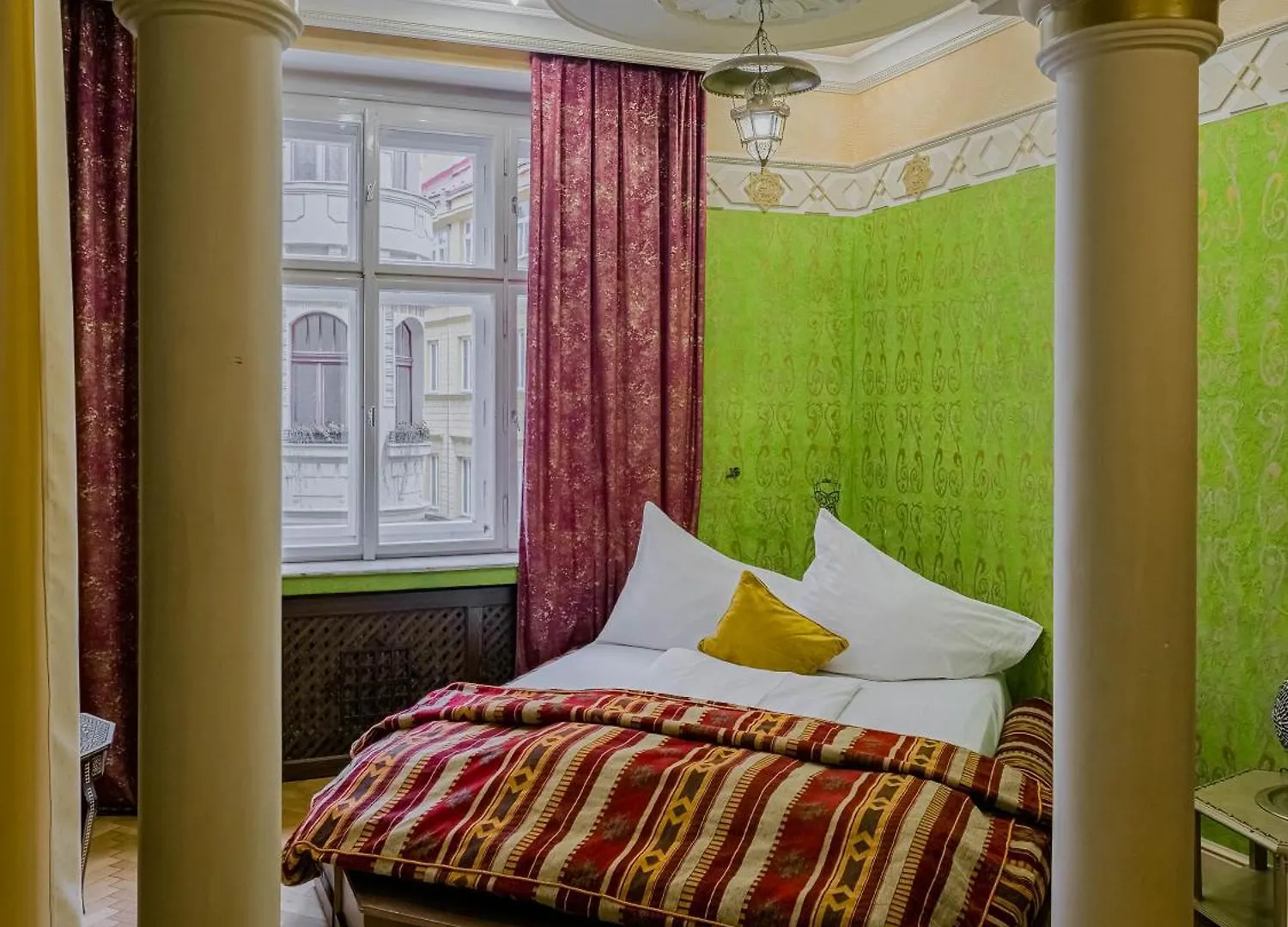 1000 And 1 Night In Prague City Center Apartman